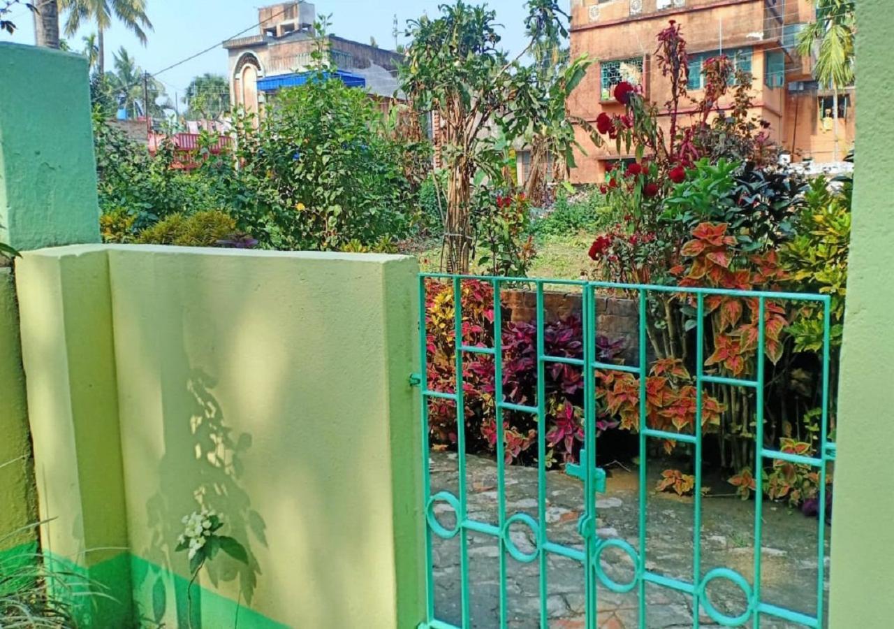 Dden Vennell Bnb -Metro Access- Calcutta Eksteriør billede